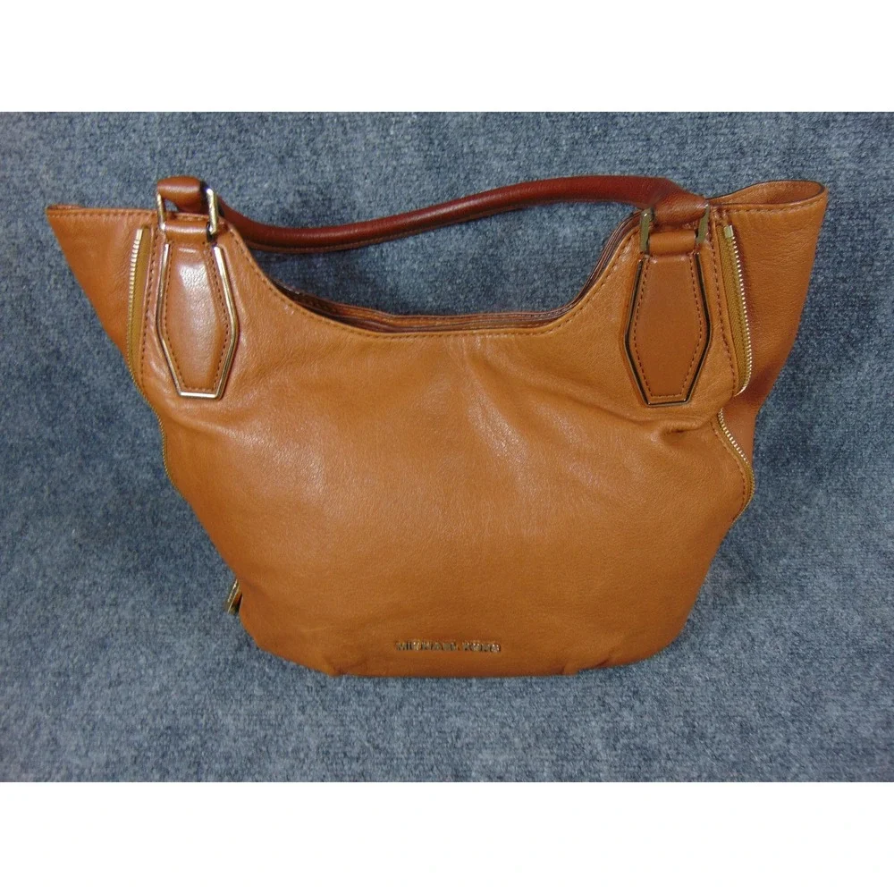 Michael Kors Vivian East West Shoulder Bag‎ Brown Leather Zip Pocket Tote